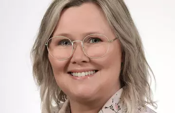 Íris Stefánsdóttir